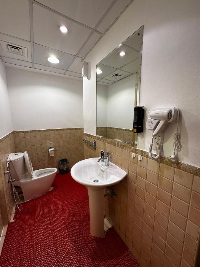 Lunar Hostel 96 Dubaj Zewnętrze zdjęcie