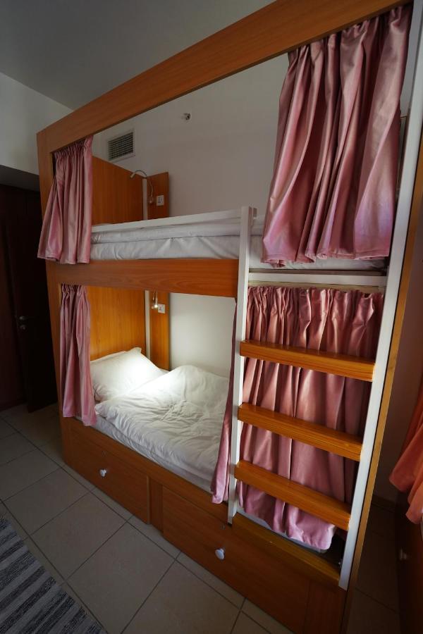 Lunar Hostel 96 Dubaj Zewnętrze zdjęcie