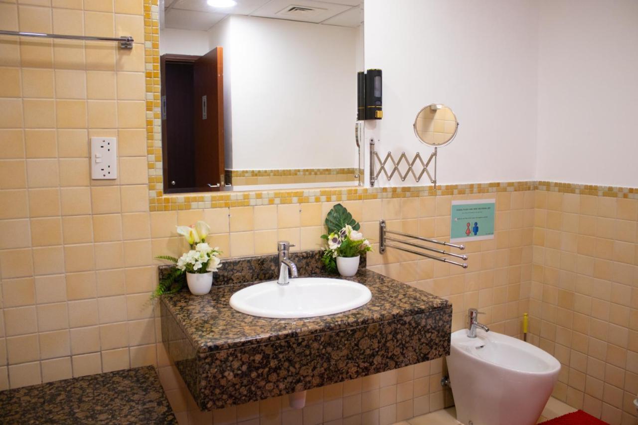 Lunar Hostel 96 Dubaj Zewnętrze zdjęcie