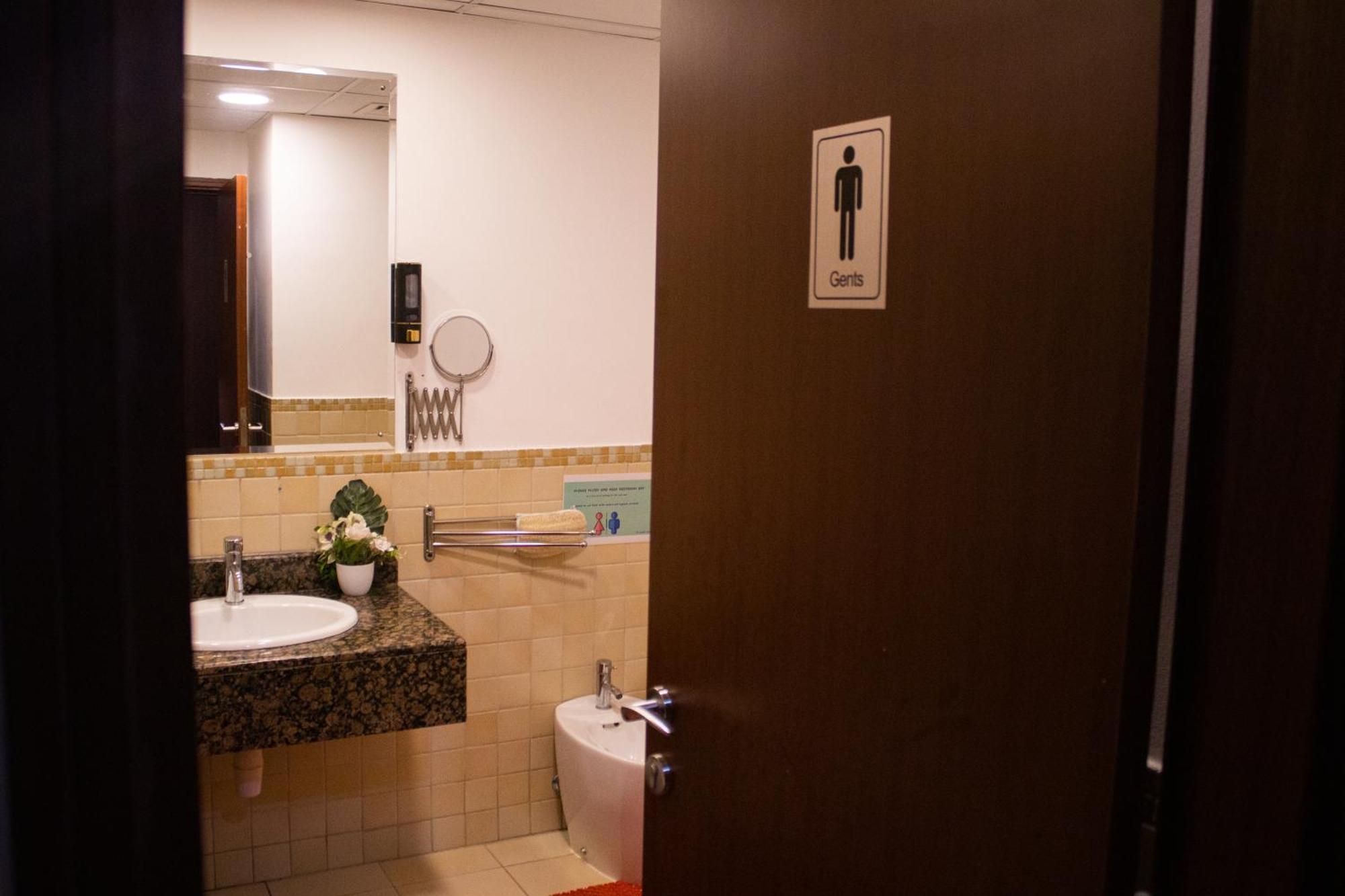 Lunar Hostel 96 Dubaj Zewnętrze zdjęcie