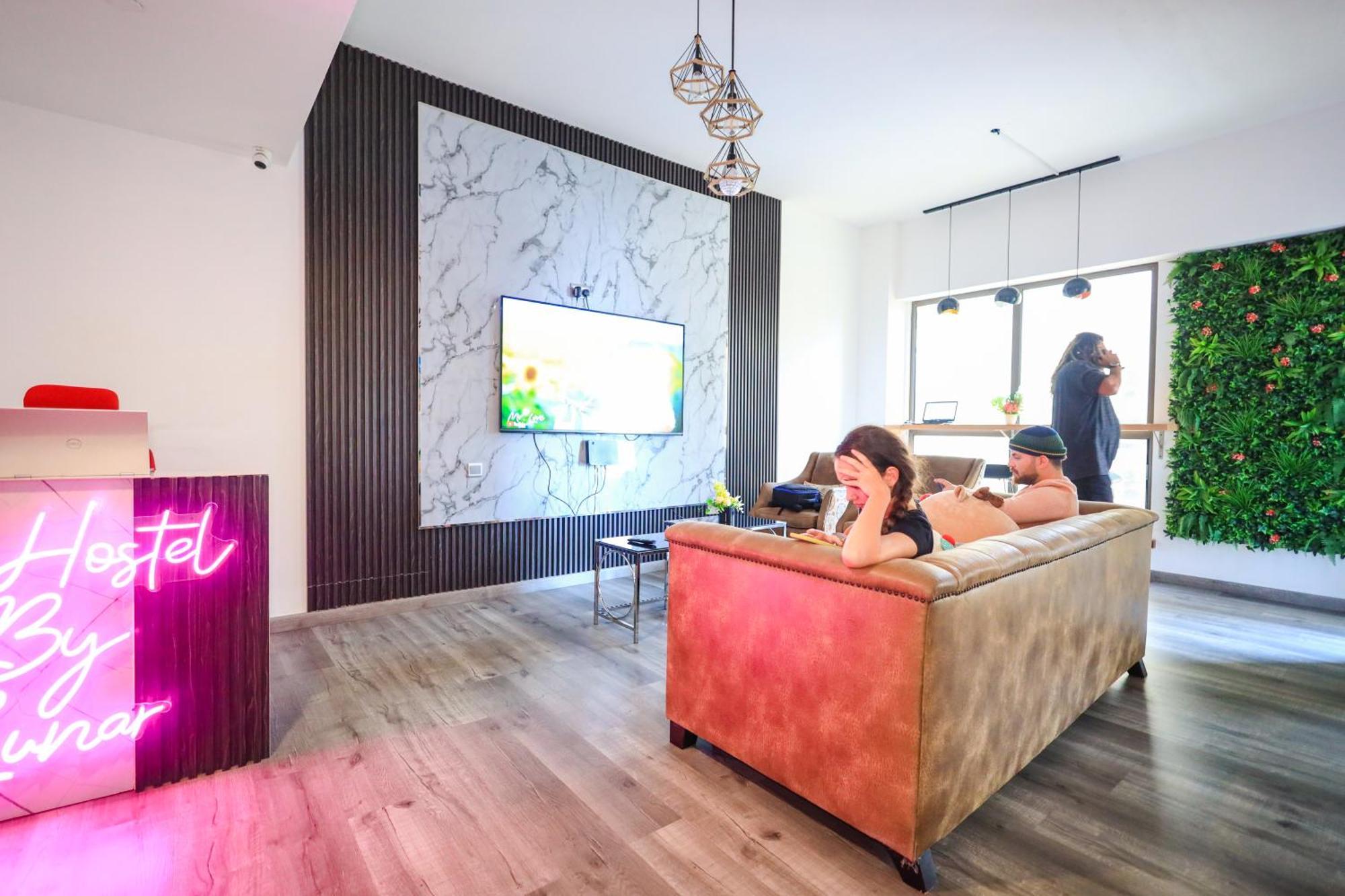 Lunar Hostel 96 Dubaj Zewnętrze zdjęcie